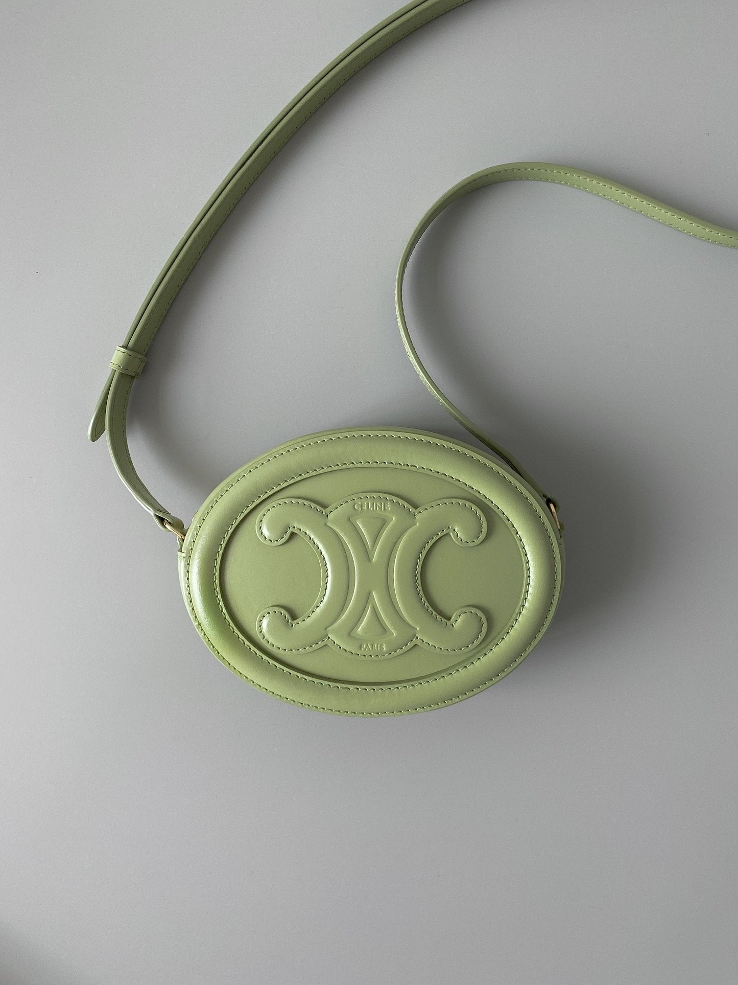 Top Quality Crossbody Oval Purse Cuir Triomphe Mint Green For Women 6in/16cm