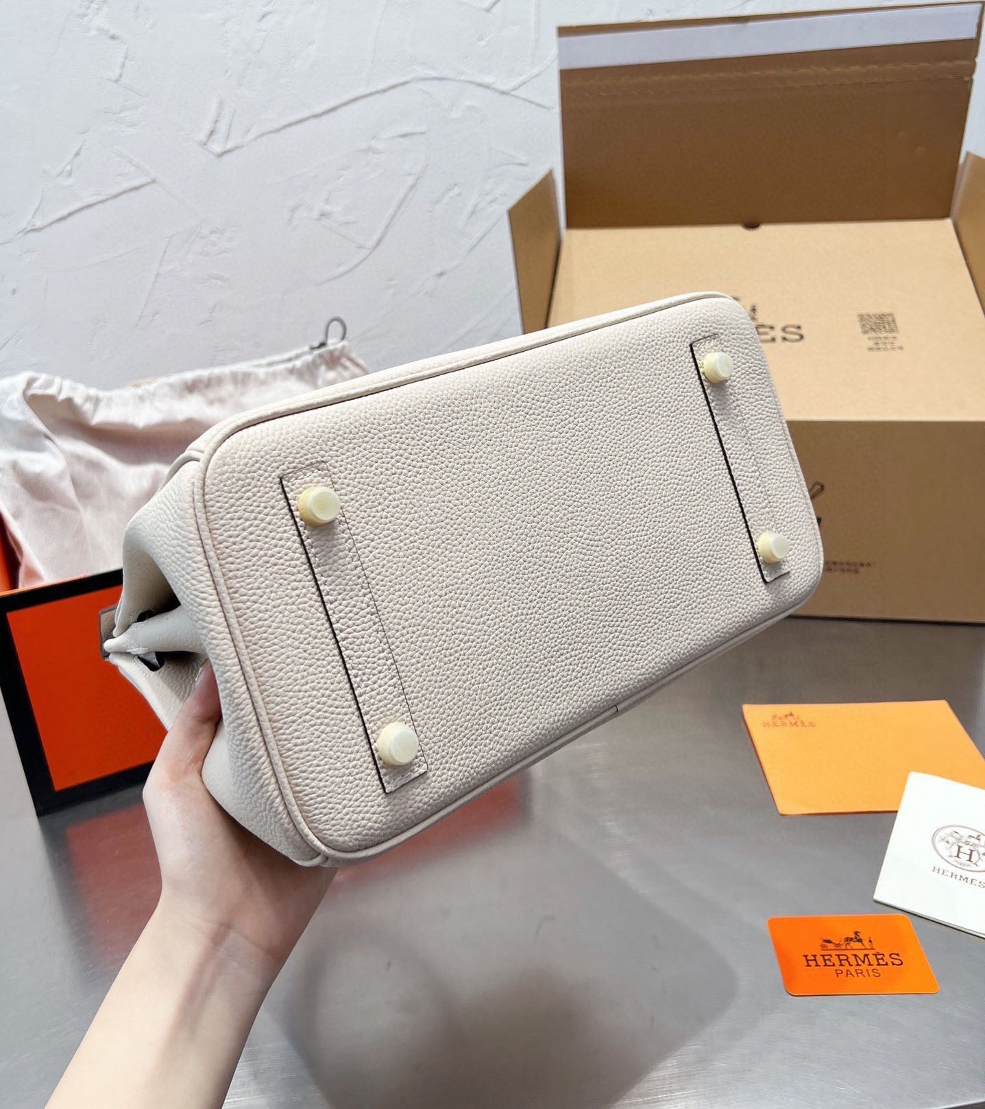 EN - New 1:1 rep  Bags HM 132