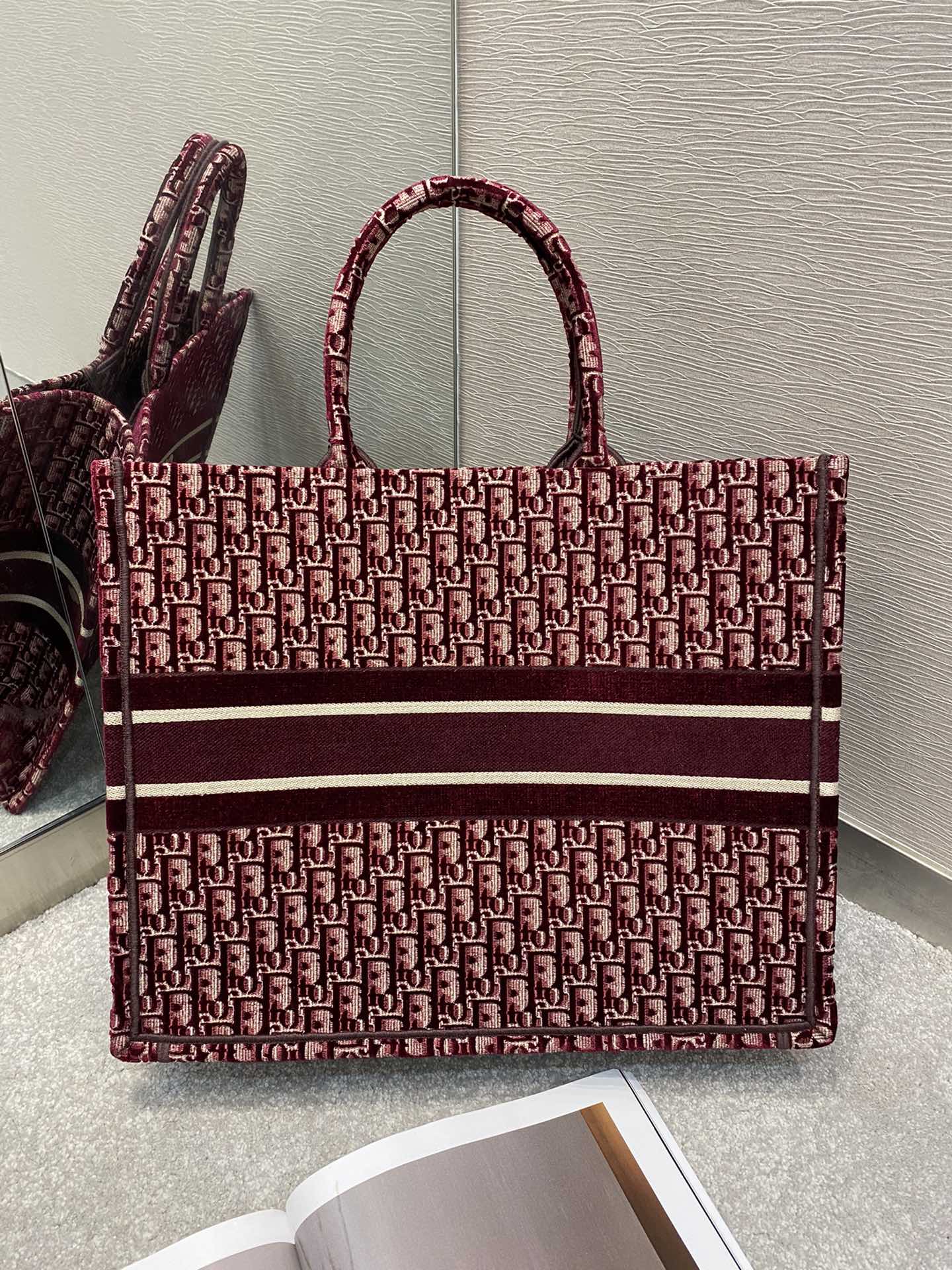 Top Quality Large Book Tote Red For Women 16.5in/42cm CD M1286ZRIW