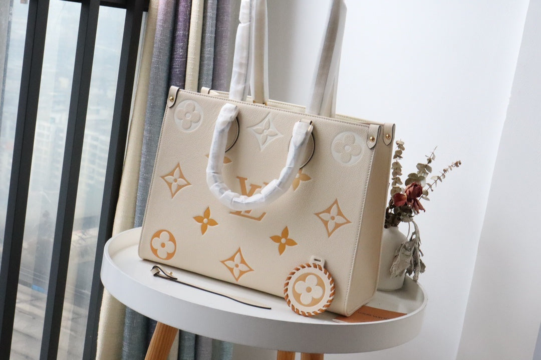 Top Quality OnTheGo MM Tote Bag Monogram Empreinte Cream For The Pool Collection, WoHandbags 13.8in/35cm Top Quality M45717