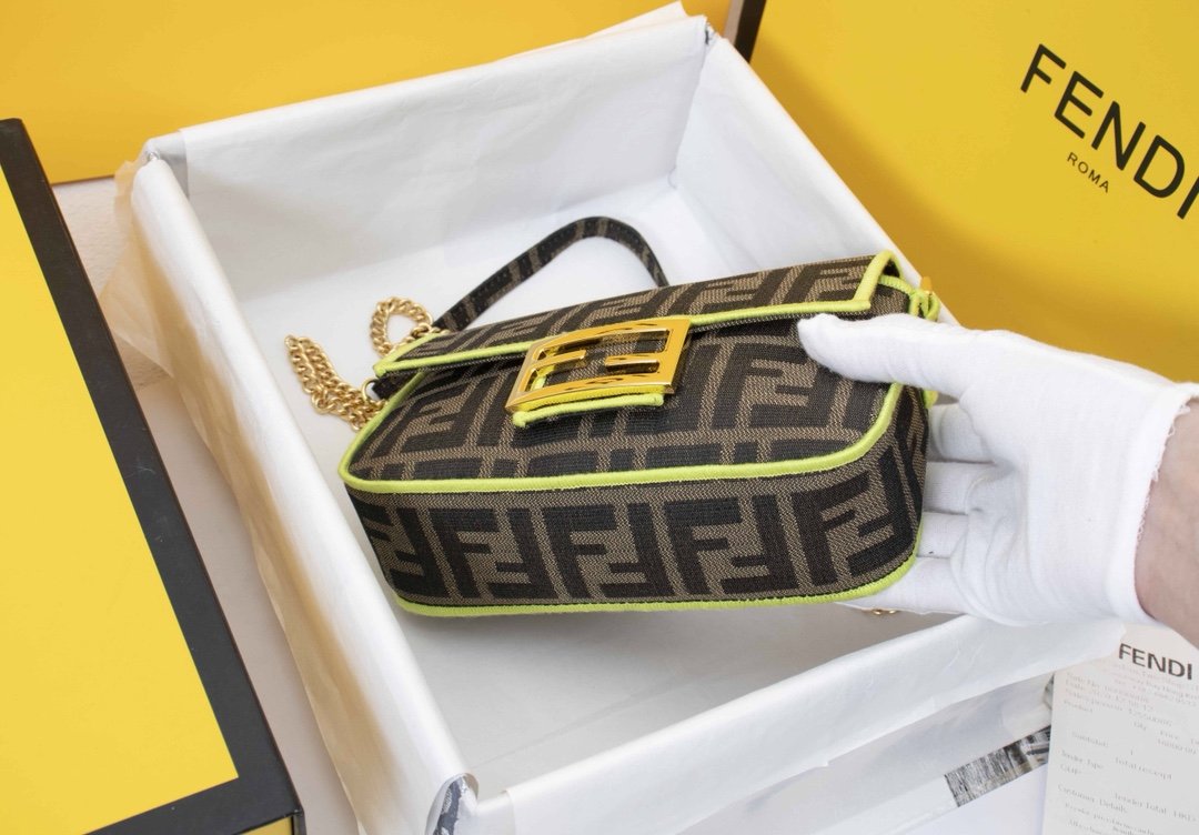 EN - New 1:1 rep  Bags FEI 162