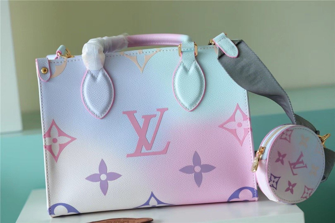 Top Quality Onthego PM Tote Bag In Monogram Canvas Sunrise Pastel For Women 25cm Top Quality M59856