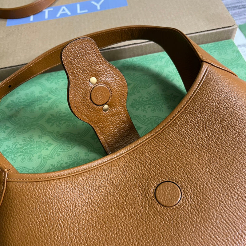 Top Quality -  Bags - 935