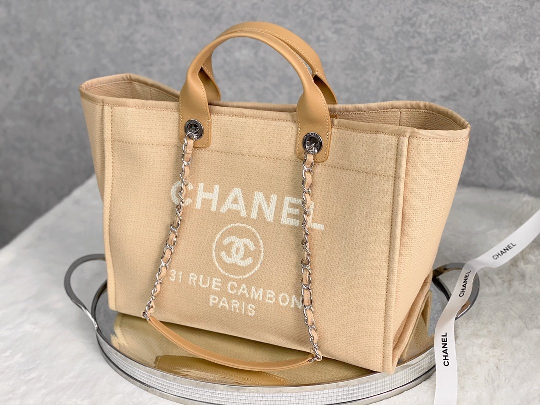 CHLSmall Shopping Bag Silver Hardware Raffia For Women Handbags, Shoulder Bags 15.2in/39cm AS3257