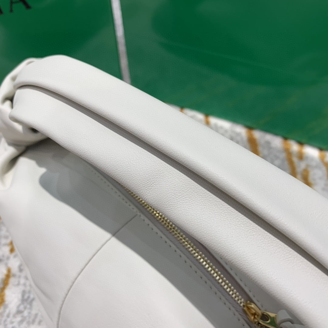 Top Quality Double Knot Bag For Women 11.8in/30cm In Chalk