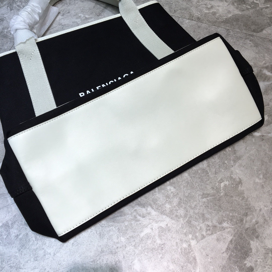 Top Quality Navy MeTop Qualityum Cabas Tote Bag In White, For Women,  Bags 14.1in/36cm