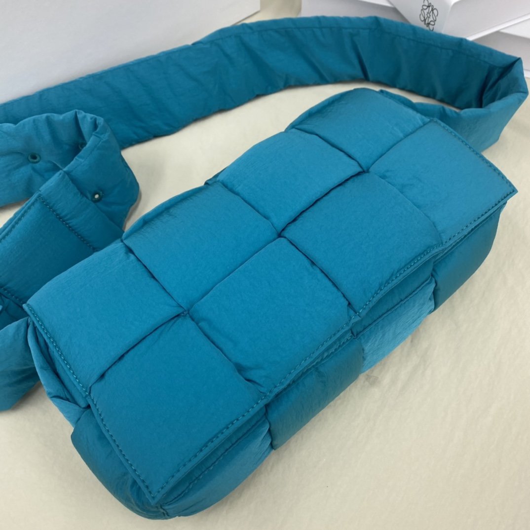 Top Quality Padded Tech Cassette Bag For Women 11.8in/30cm In Blue 628951VBO814634