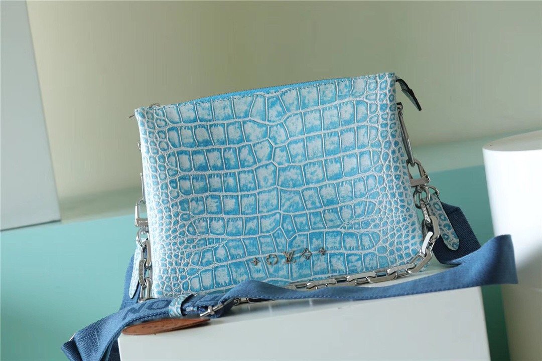 Top Quality Coussin PM High Shiny Alligator Light Blue For Women,  Shoulder And Crossbody Bags 10.2n/26cm Top Quality 