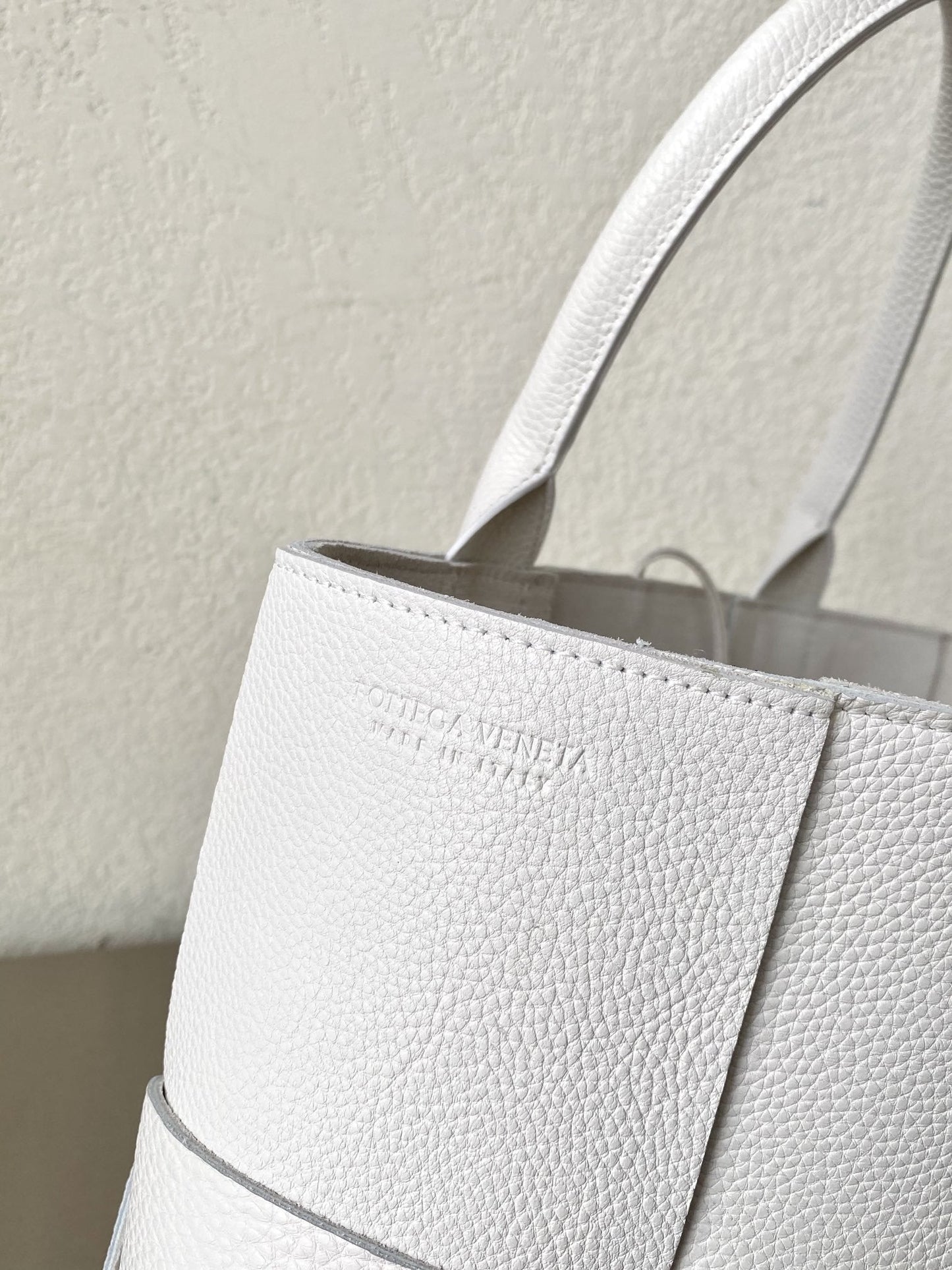 Top Quality Arco Tote Bag For Women 11.8in/30cm In Chalk 652867VCP119009