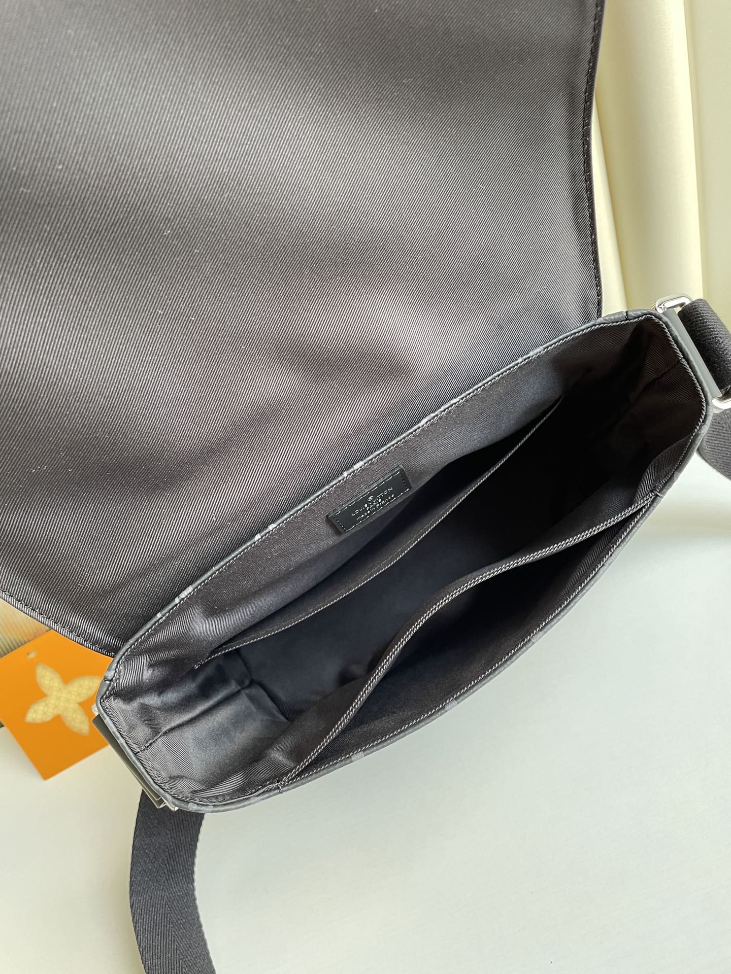 Top Quality Top Qualitystrict PM Monogram Eclipse Canvas For Men, Bags, Shoulder And Crossbody Bags 9.8in/25cm Top Quality M44000