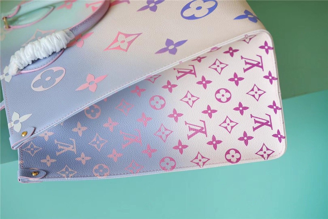 Top Quality Onthego GM Tote Bag In Monogram Canvas Sunrise Pastel For Women 16.1in/41cm Top Quality M46076