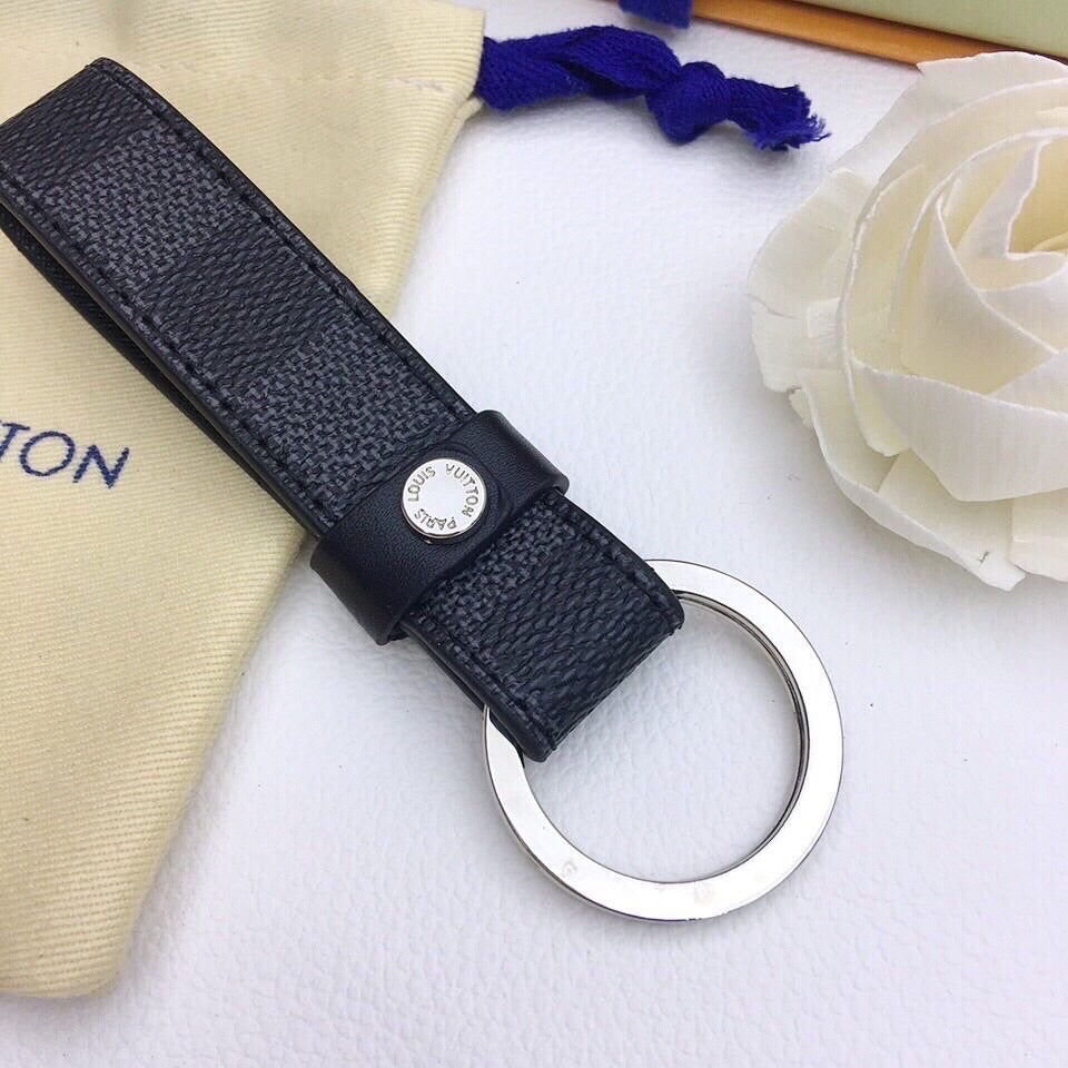 EN - Lux Keychains LUV 003