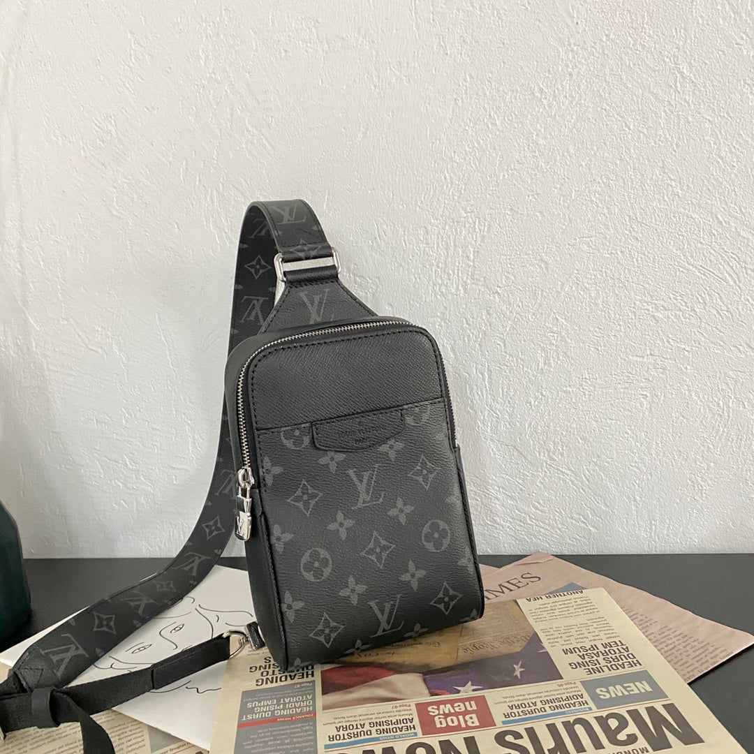 Top Quality Outdoor Slingbag Taigarama Noir Black For Men, Bags, Crossbody Bags 8.3in/21cm Top Quality M30741