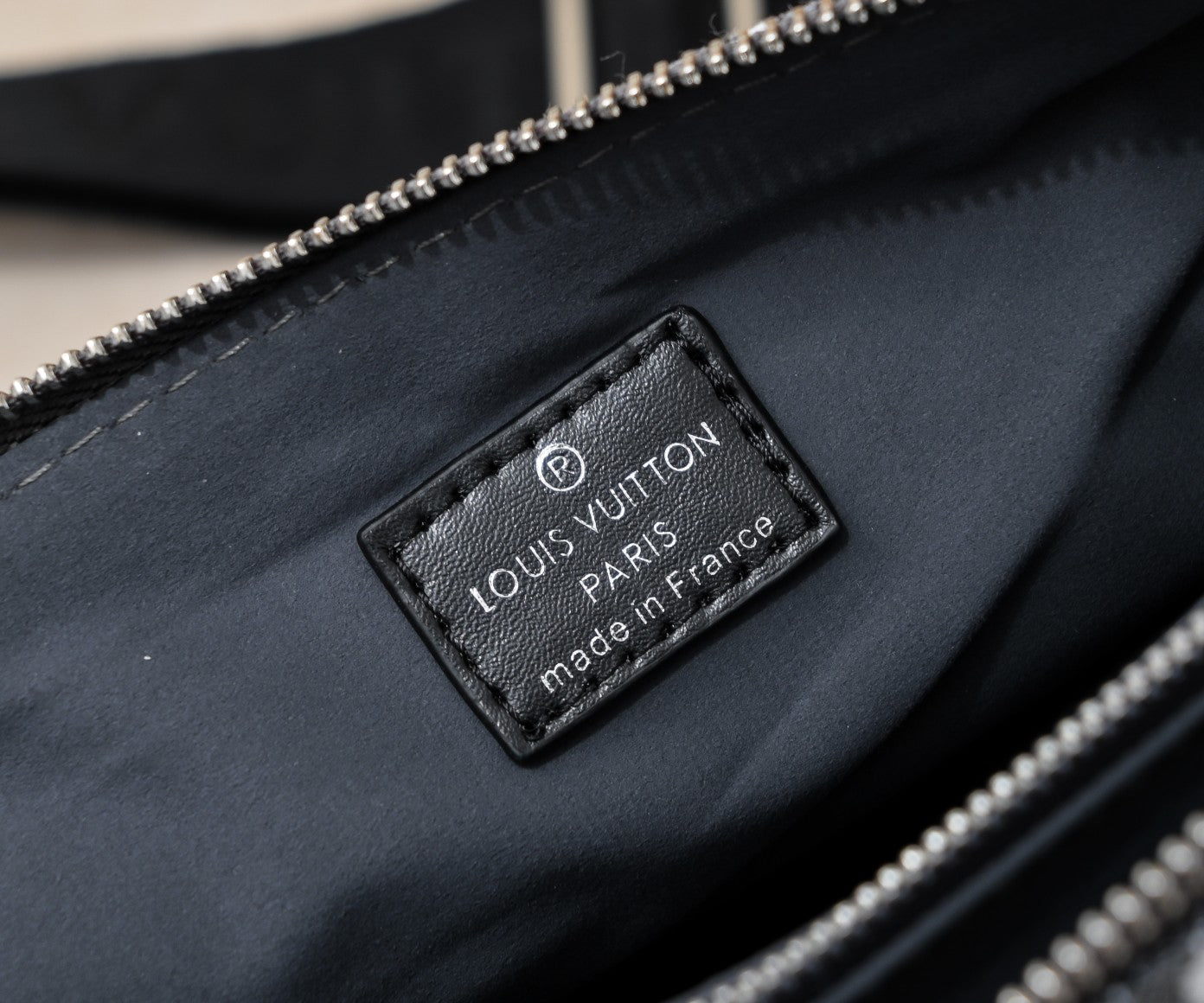 EN - New 1:1 rep Bag LUV 656