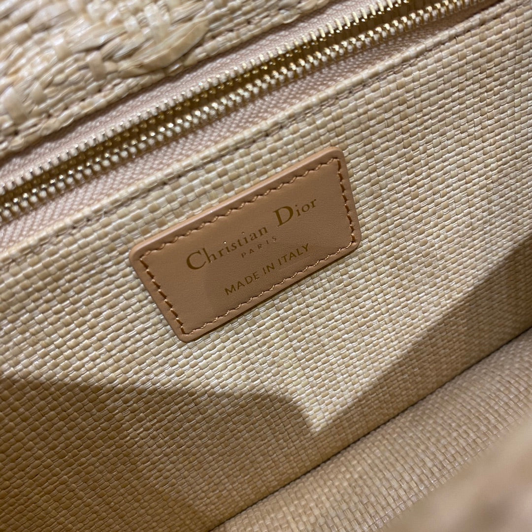 Top Quality 30 Montaigne Bag Natural Cannage Raffia, Brown Handbags, Shoulder Bags, Crossbody Bags, 24cm CD M9203UMBE_M925