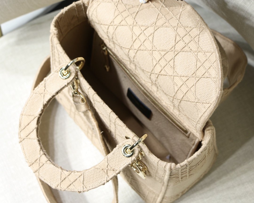 Top Quality MeTop Qualityum Lady Bag Gold Toned Hardware Beige For Women 9.5in/24cm CD