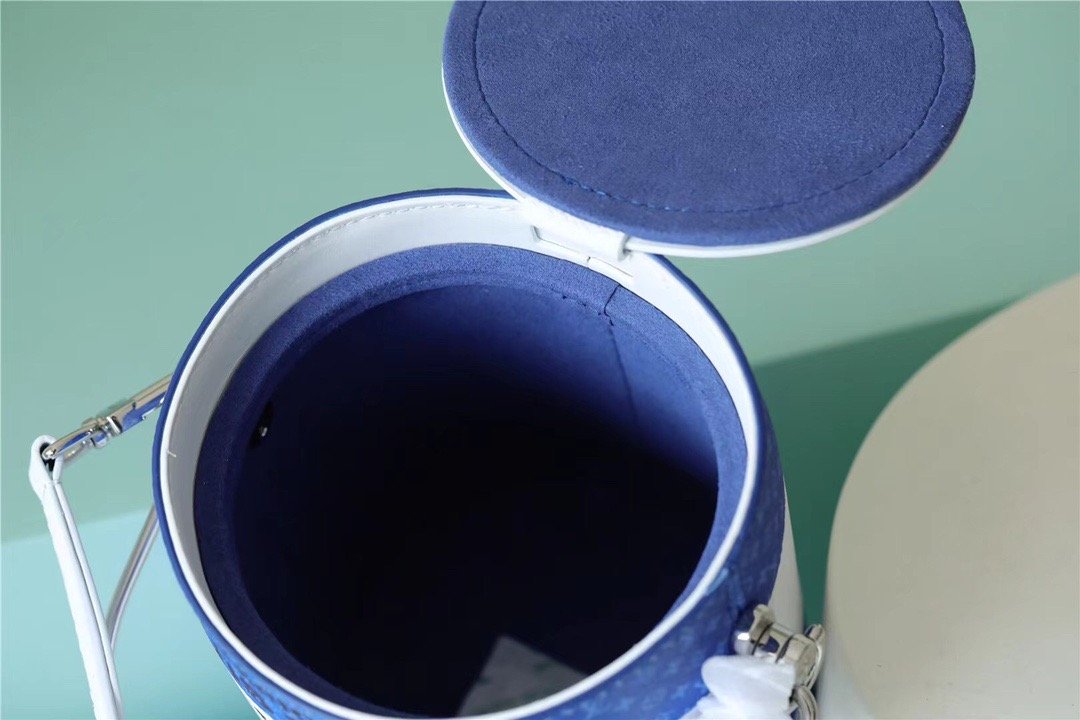 Top Quality Paint Can Coated Canvas By Virgil Ablohs Lagoon For Women, Womens Bags, Shoulder And Crossbody Bags 6.7in/17cm Top Quality M81597