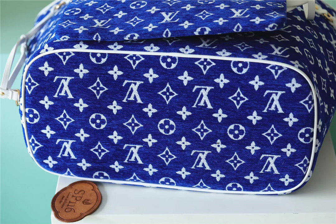 Top Quality Neverfull MM Monogram Blue For Women,  Shoulder And Crossbody Bags 12.2in/31cmTop Quality M46220