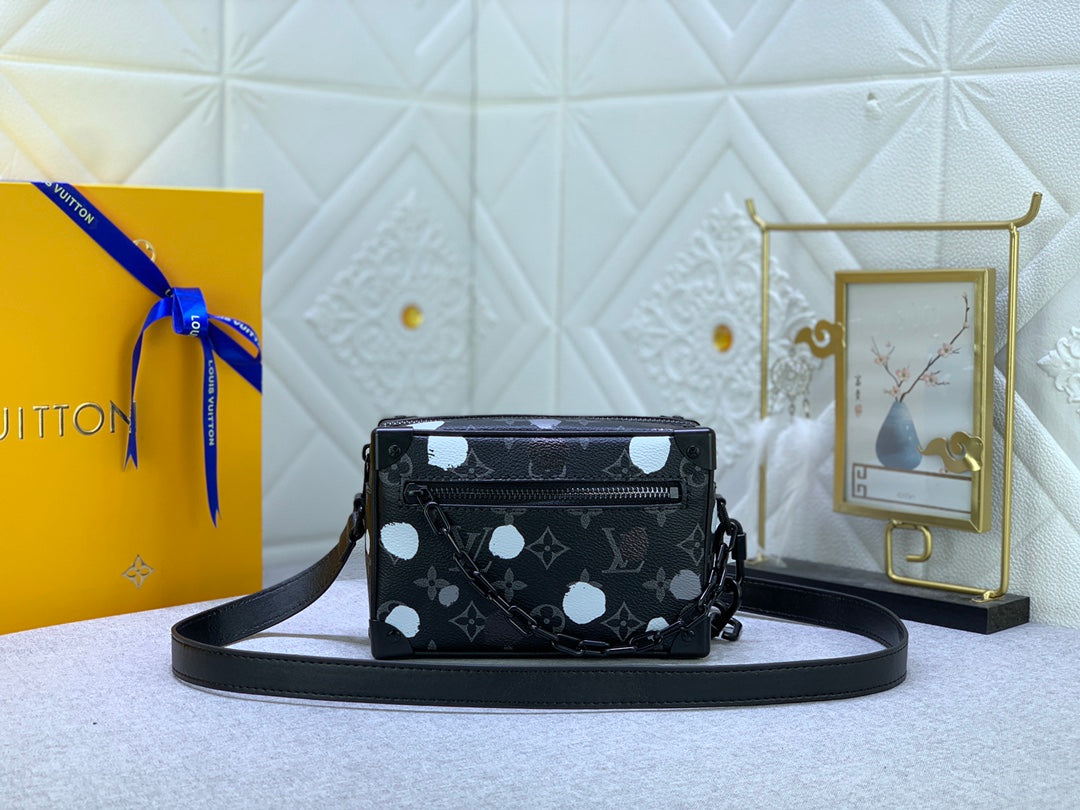 EN - New 1:1 rep Bag LUV 648