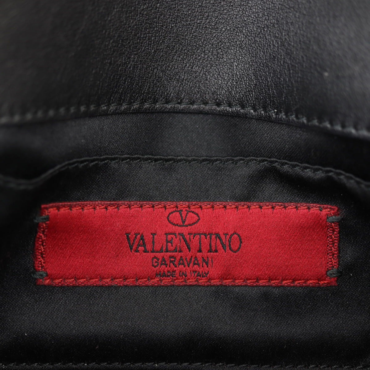 Valentino Rockstud Chain Pouch