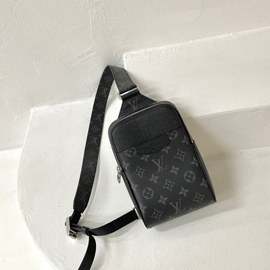 Top Quality Outdoor Slingbag Taigarama Noir Black For Men, Bags, Crossbody Bags 8.3in/21cm Top Quality M30741