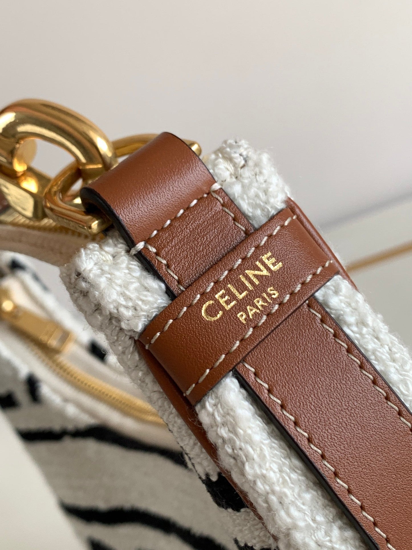 Top Quality MeTop Qualityum Ava Strap Bag In Textile With Top Quality All-Over White / Black For Women 9in/23cm 196922EFU.01WB