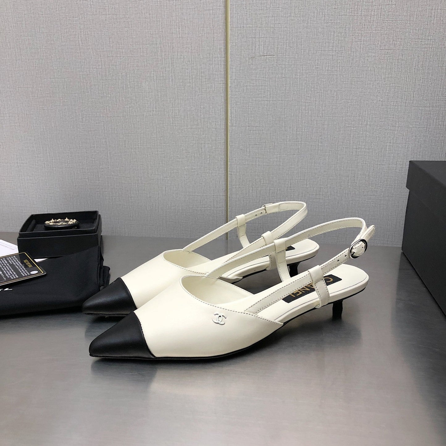 New 1:1 rep CHL High Heel Shoes 068