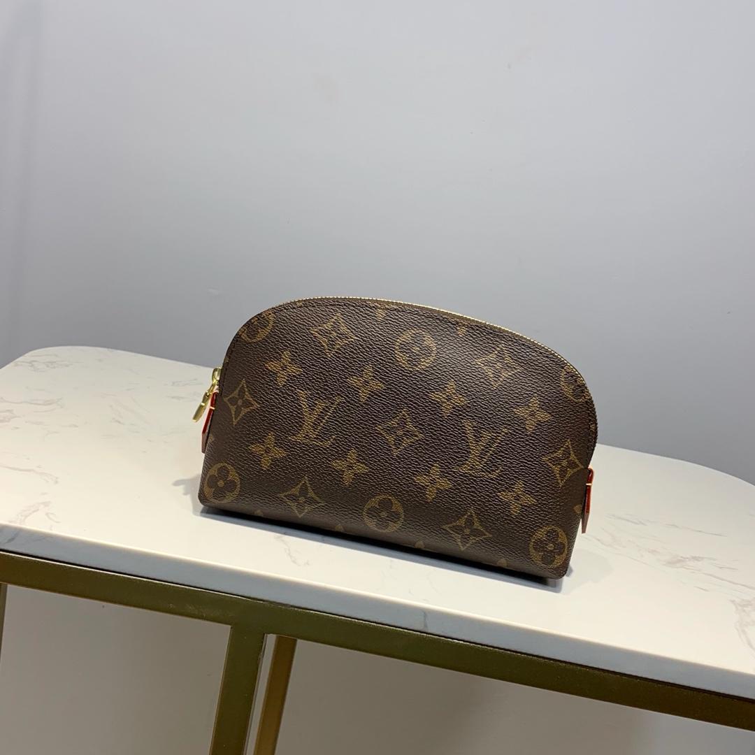 Top Quality Cosmetic Pouch PM Monogram Canvas For Women, WoBags 7.5in/19cm Top Quality M47515