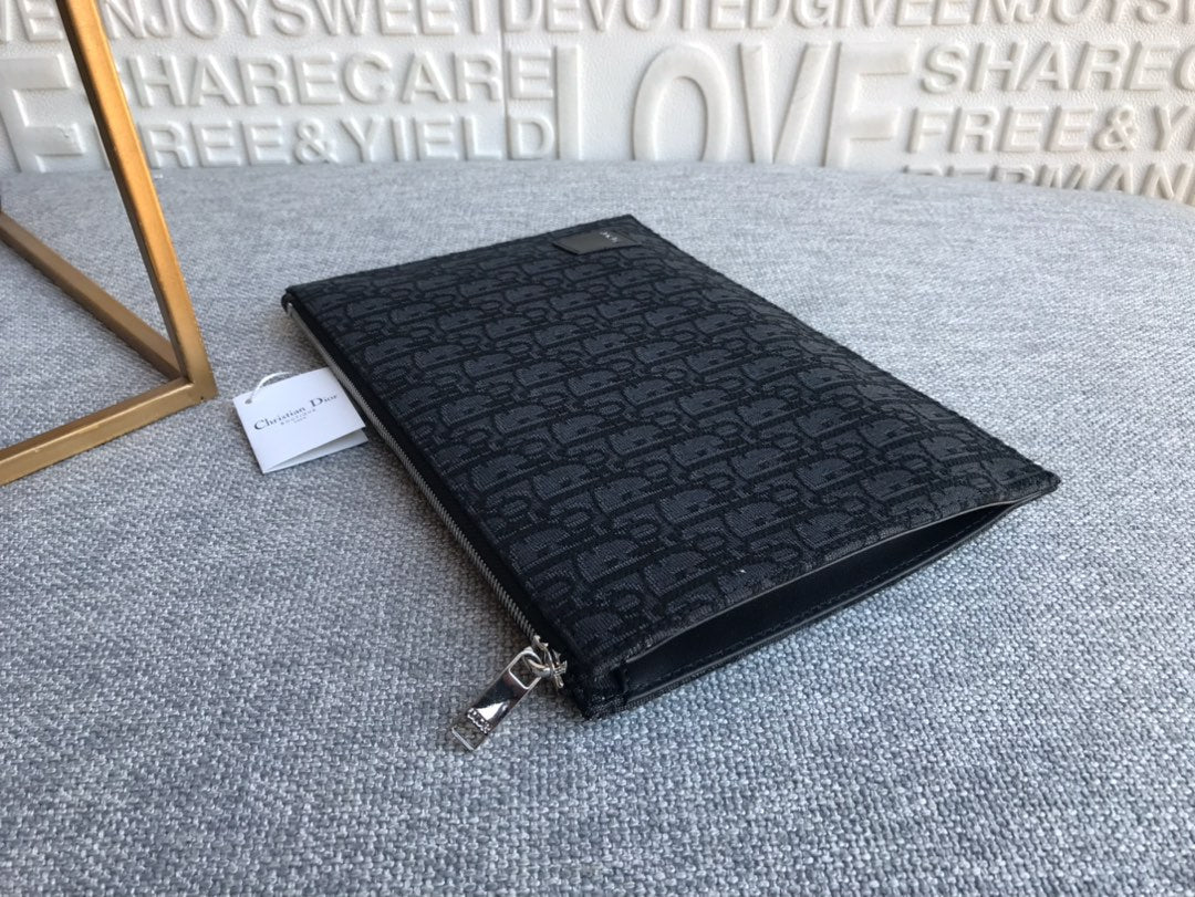 Top Quality A5 Pouch Black Unisex 10.5in/27cm CD 2ESCA338YSE_H03E