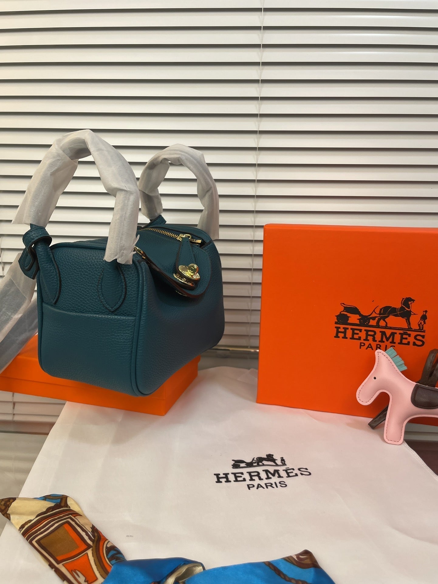 EN - New 1:1 rep  Bags HM 147