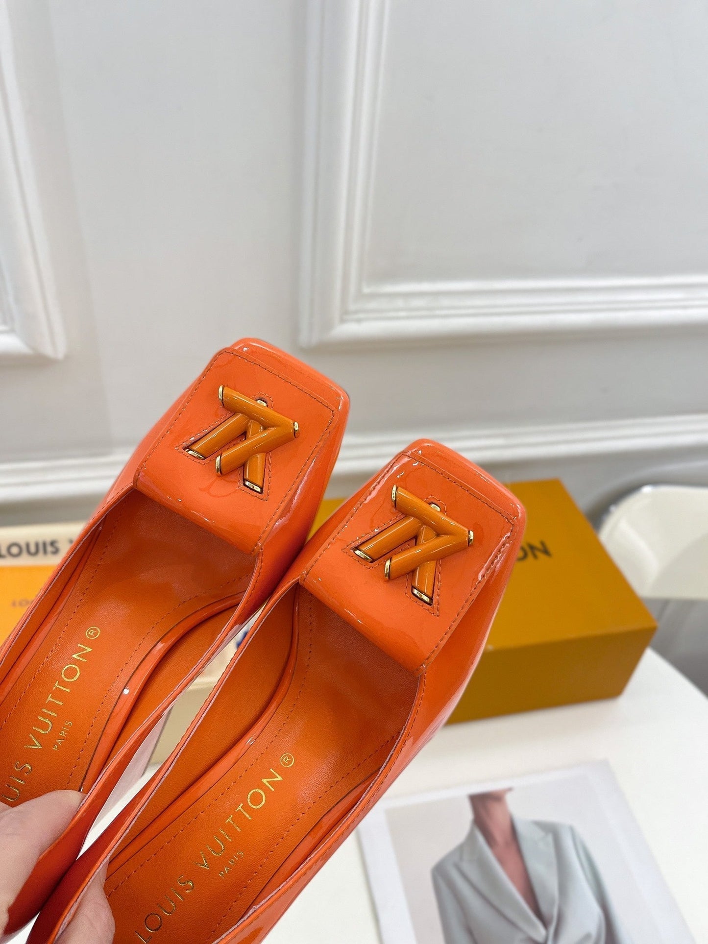 New 1:1 rep LUV High Heel Shoes 010