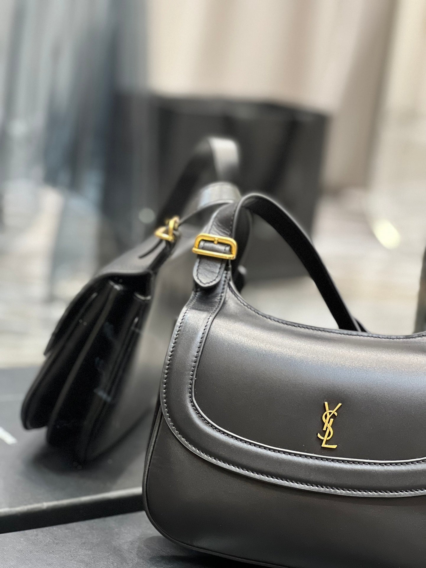 Top Quality Charlie MeTop Qualityum Shoudler Bag Black For Women 9.1in/23cm YSl 6867422R20W1000
