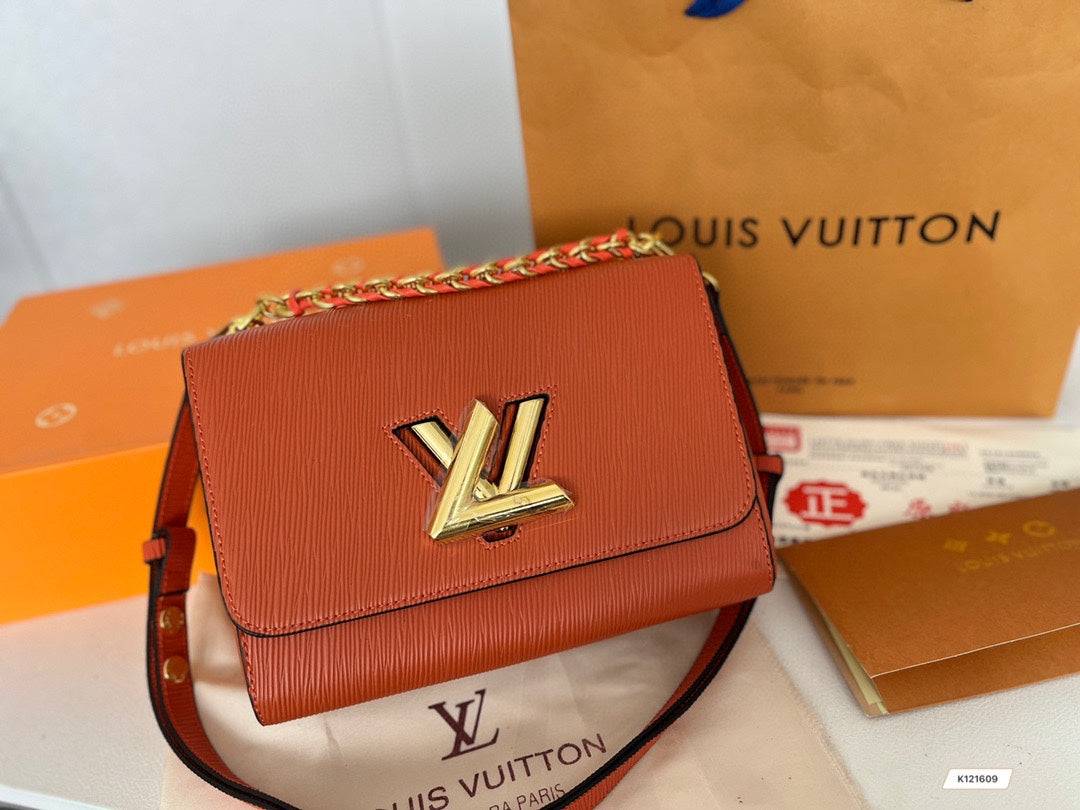 EN - New 1:1 rep Lux Bags LUV 529