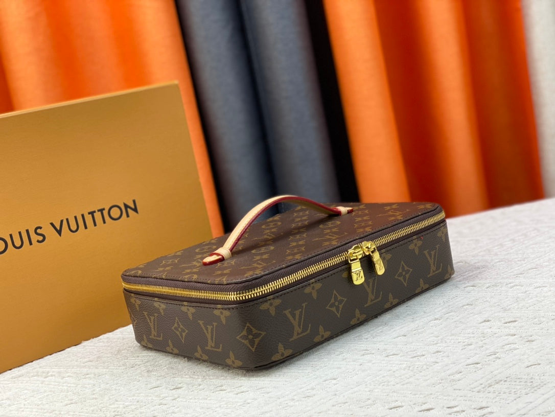 New 1:1 rep Lux Bags LUV 904