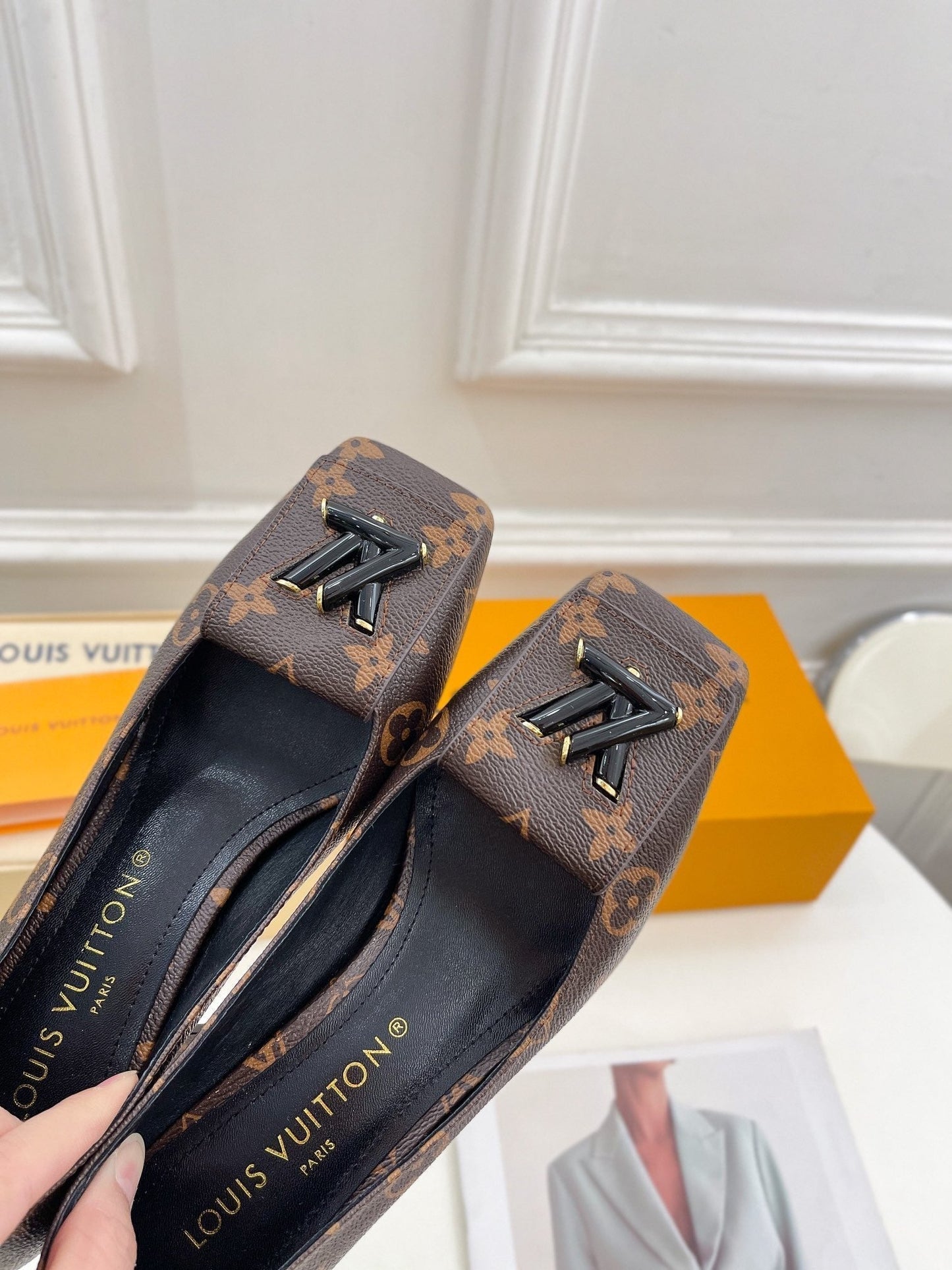 New 1:1 rep LUV High Heel Shoes 033