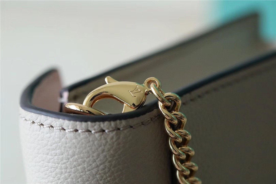 Top Quality Mylockme Chain Pochette Grey For Women,  Shoulder and Crossbody Bags 7.5in/19cm Top Quality 