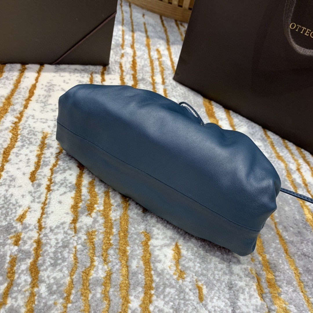 Top Quality Mini Pouch For Women 8.6in/22cm In Blue