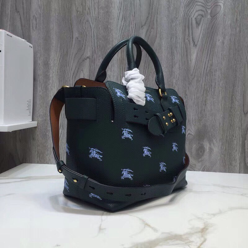 Top Quality The Small Equestrian Knight Top Handle Belt Bag Green For Women, Bags 14in/36cm