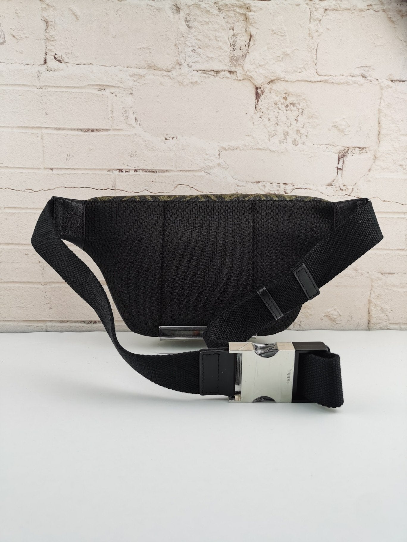 EN - New 1:1 rep  Bags FEI 170