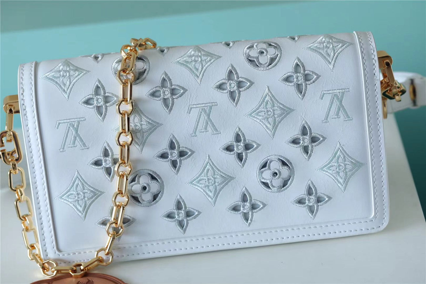 Top Quality Dauphine East West Monogram White For Women,  Shoulder and Crossbody Bags 9.6in/24.5cm Top Quality M20739