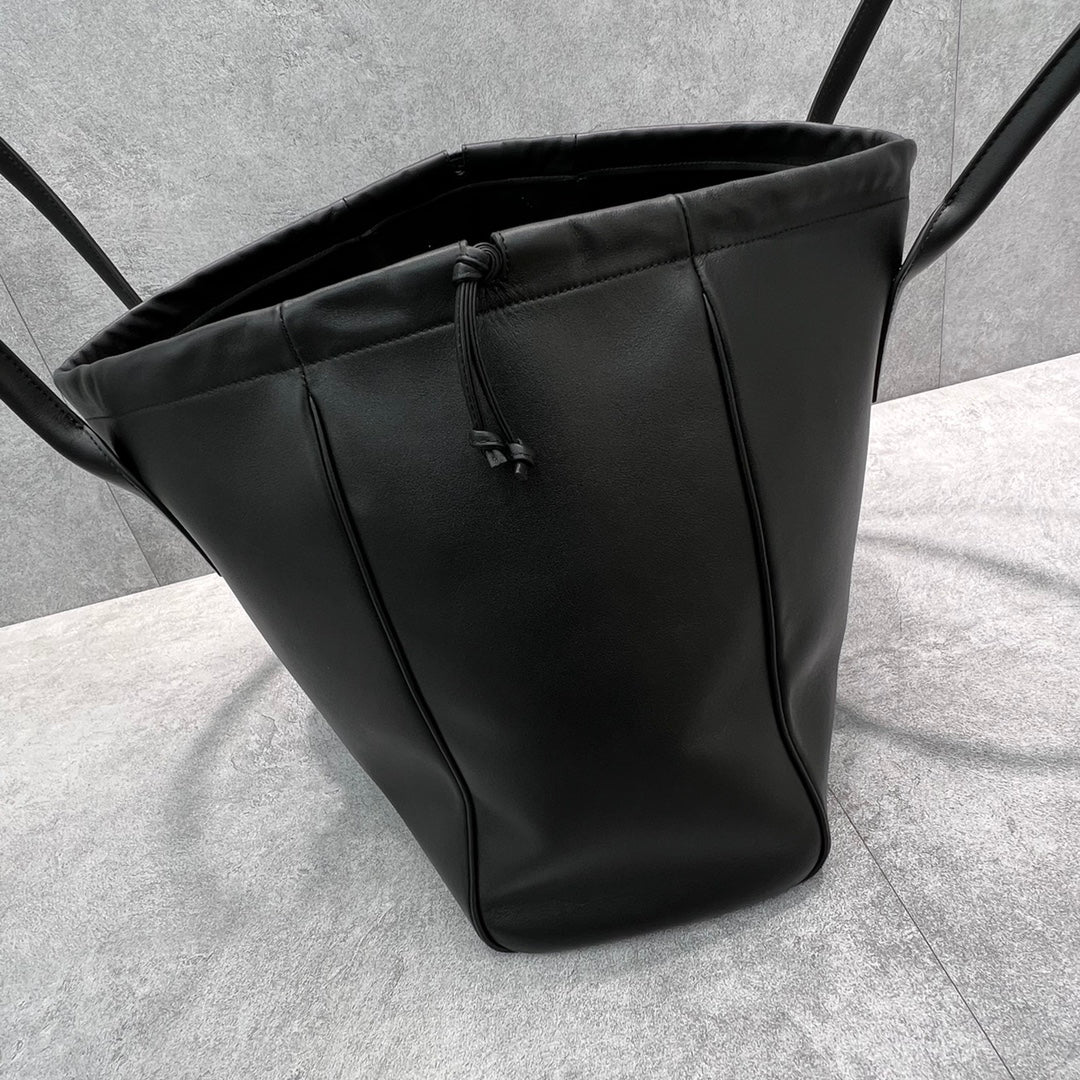 Top Quality Cabas Drawstring Cuir Triomphe Black For Women 17in/44cm 199973DU3.38NO