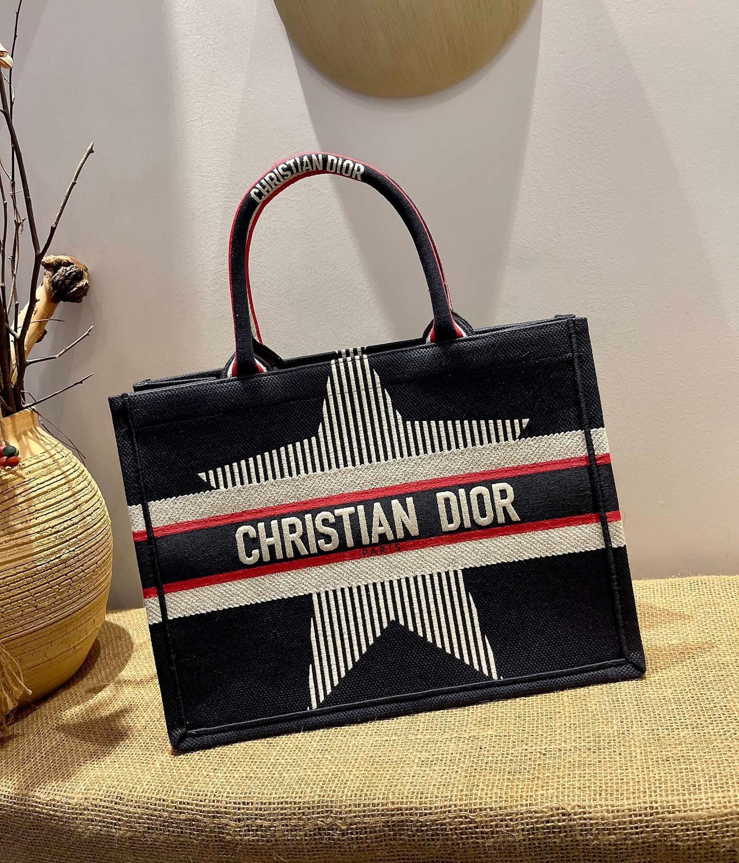 Top Quality MeTop Qualityum DYORAlps Book Tote Black Three-Tone Embroidery, Black, For Women Womens Handbags, Shoulder Bags, 36cm CD