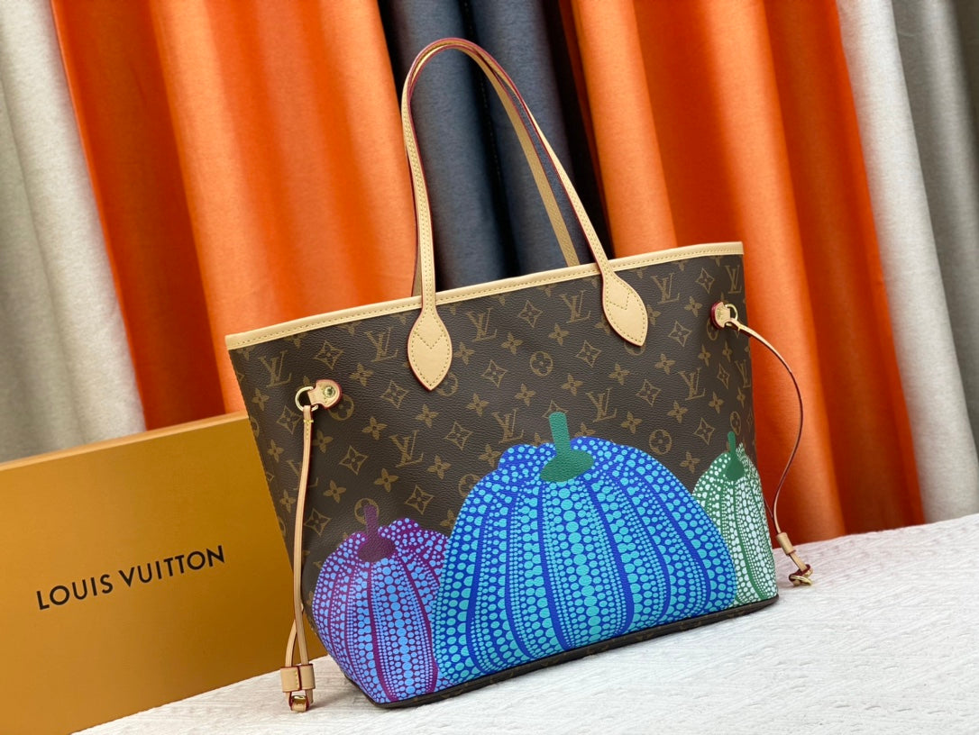 EN - New 1:1 rep  Bags LUV 674