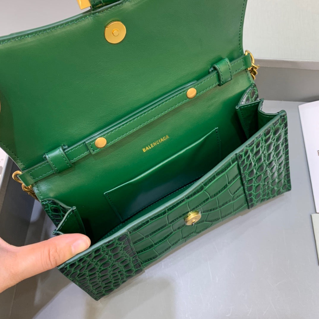 Top Quality Hourglass Wallet On Chain in Dark Green, For Women,  Bags 9in/23cm