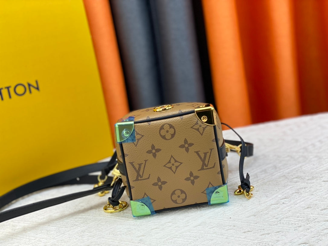 New 1:1 rep Lux Bags LUV 906