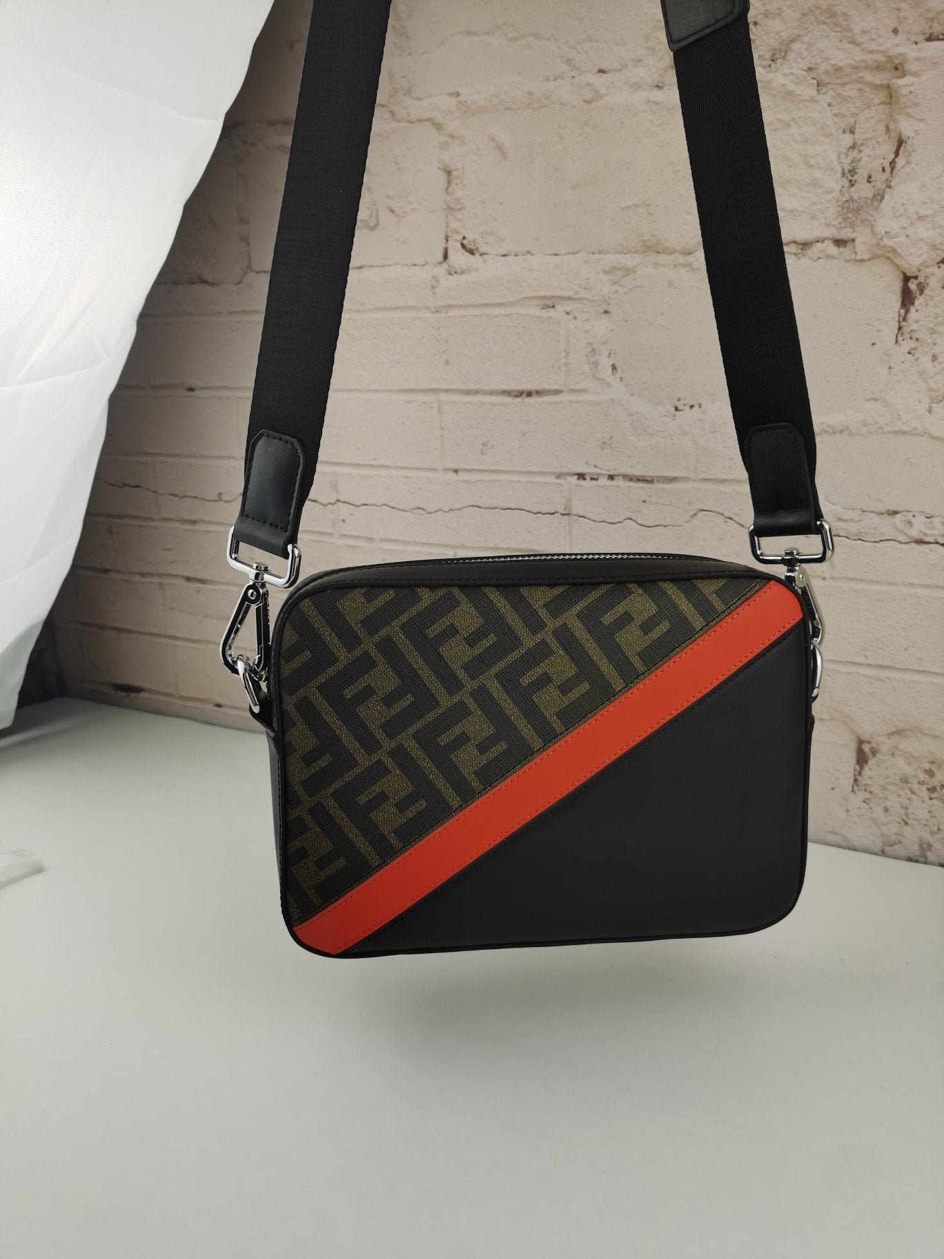 EN - New 1:1 rep  Bags FEI 174
