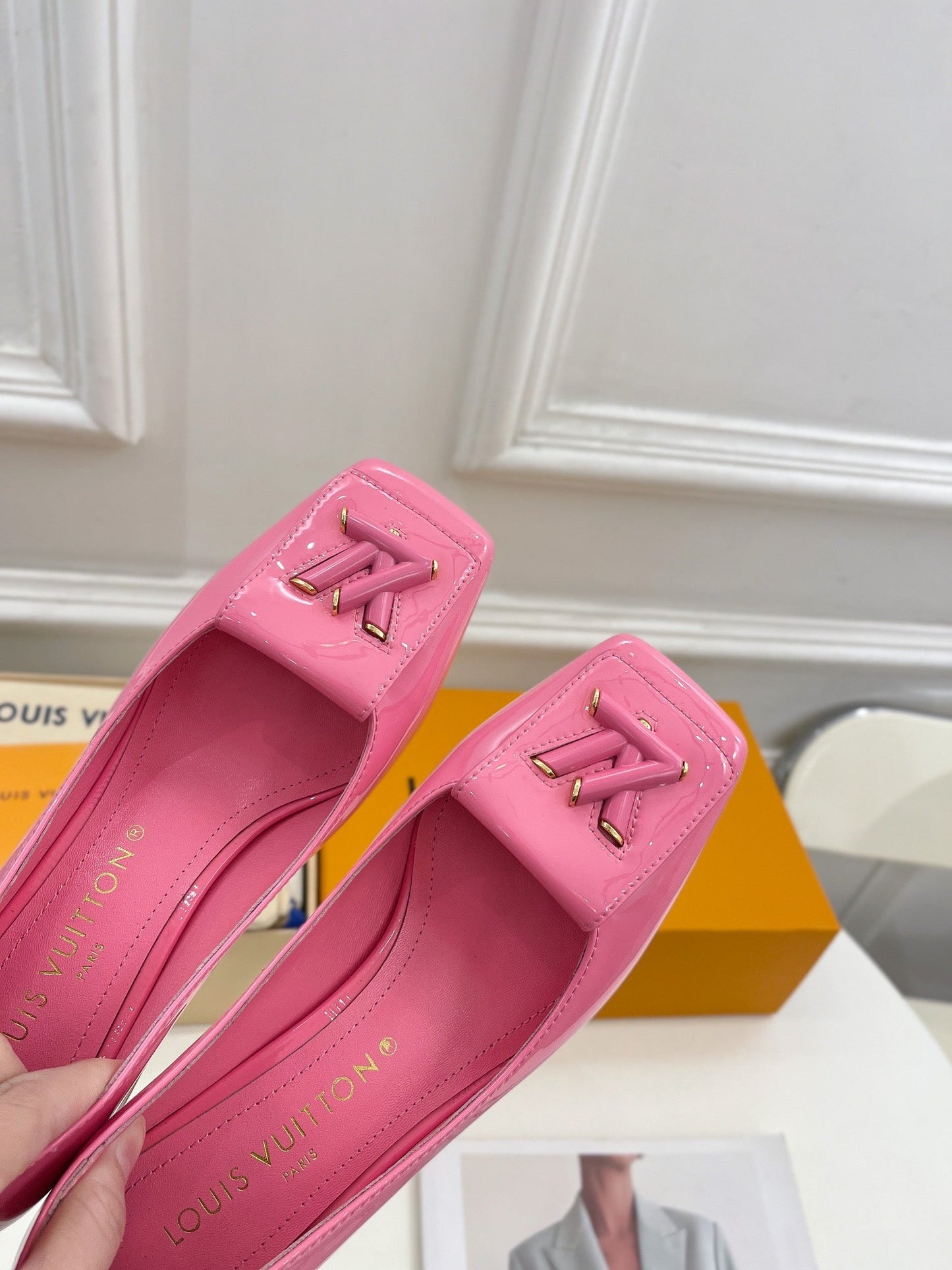 New 1:1 rep LUV High Heel Shoes 035