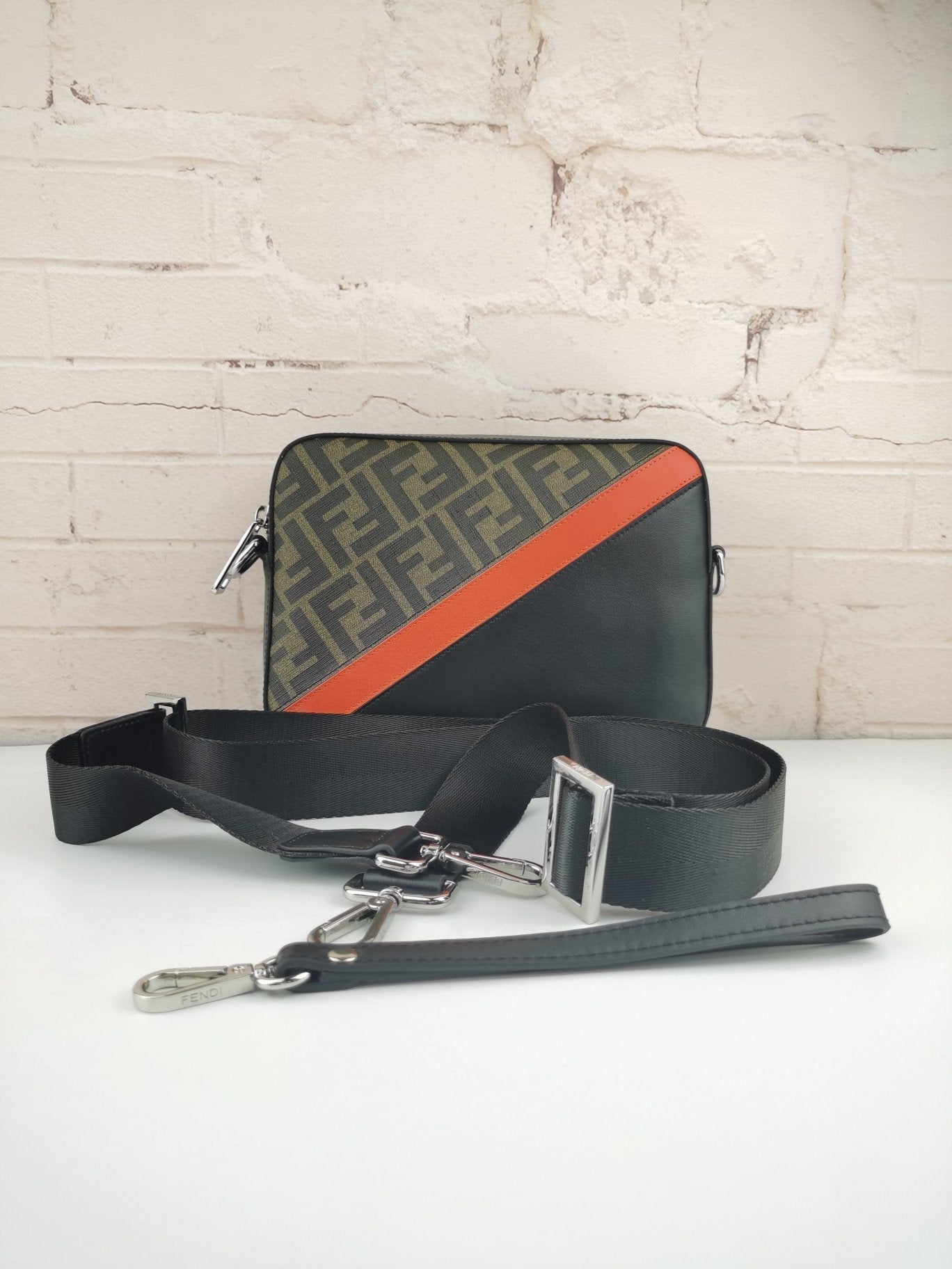 EN - New 1:1 rep  Bags FEI 174