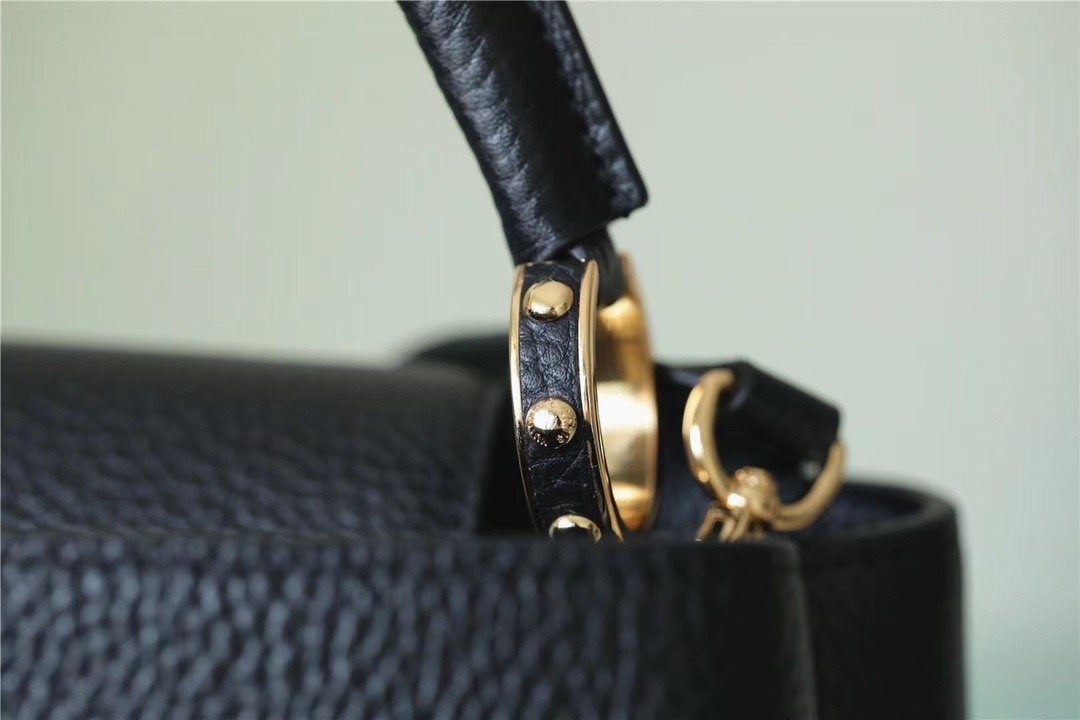 Top Quality Capucines MM Taurillon Black For Women,  Shoulder And Crossbody Bags 31.5cm/12.4in Top Quality