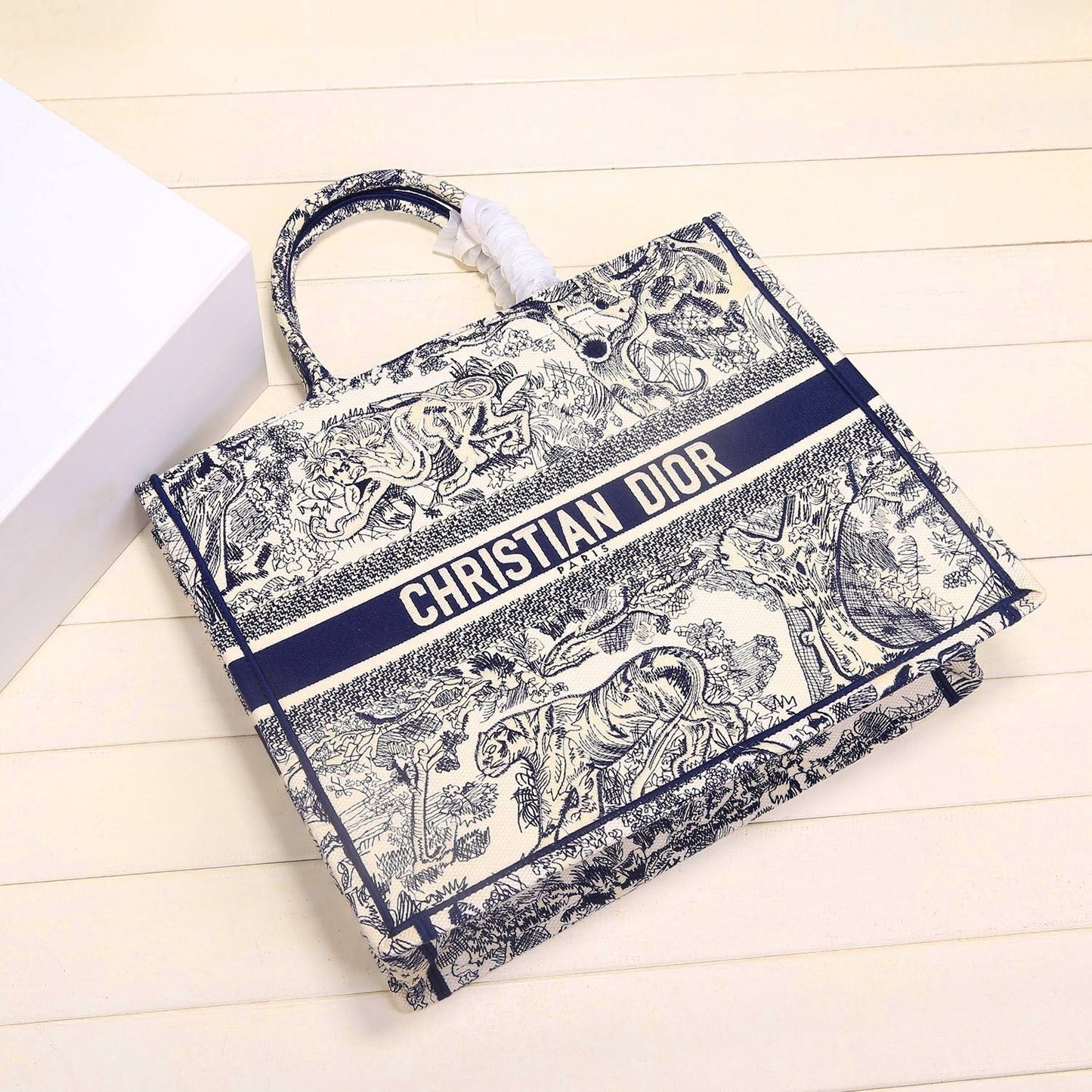Top Quality Large Book Tote For Women 16.5in/42cm CD M1286ZRIW